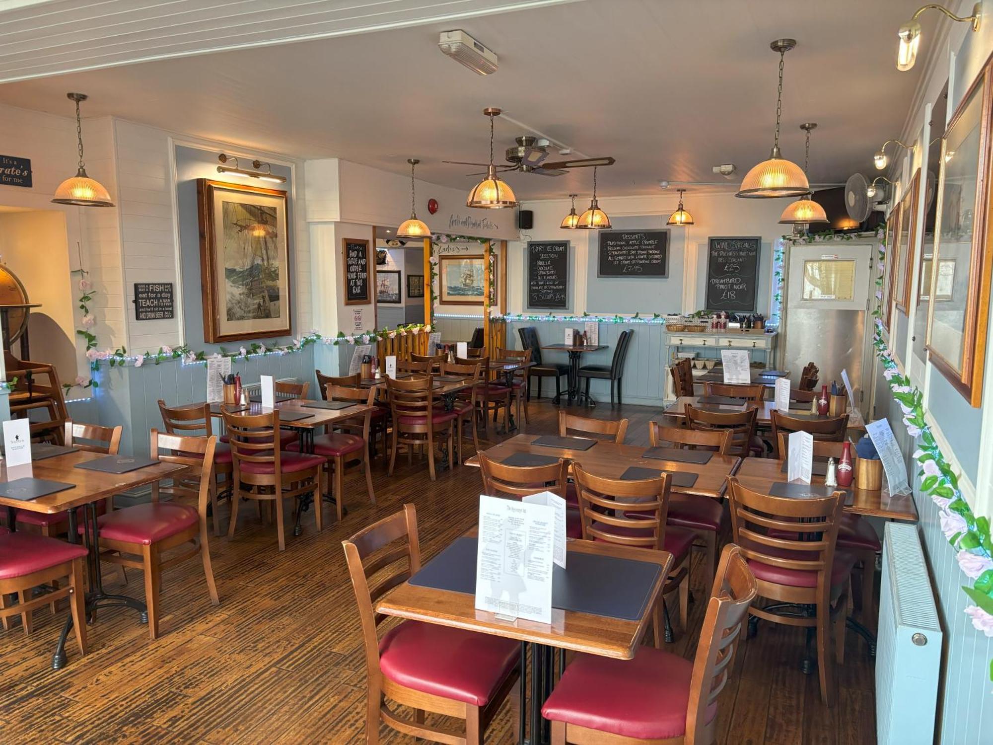 The Buccaneer Inn Торки Экстерьер фото
