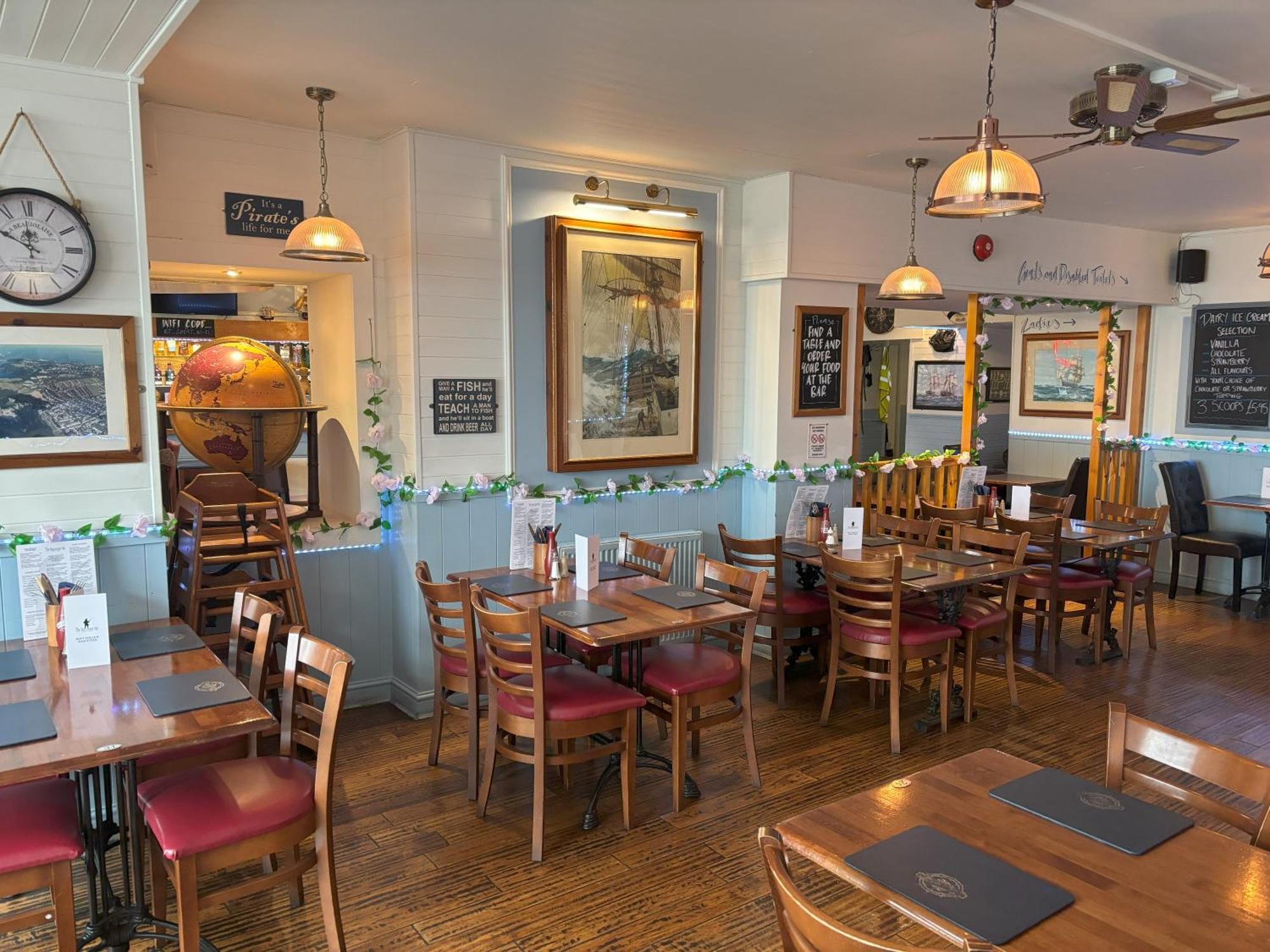 The Buccaneer Inn Торки Экстерьер фото